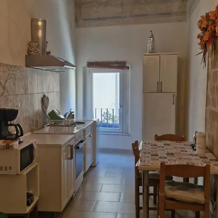 Sulla Via Francigena Apartment *